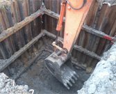 Manhole Excavation Brace - TrenchTech